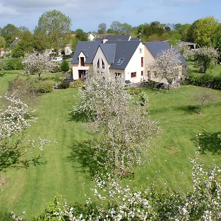 Le Clos Des Pommiers, Chambres D'Hotes & Spa-2
