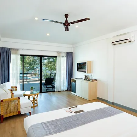The Sanctuary Nam Ngum Beach Resort-3