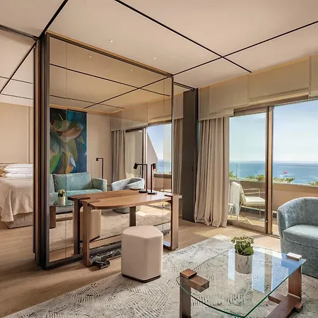 Four Seasons Hotel-3