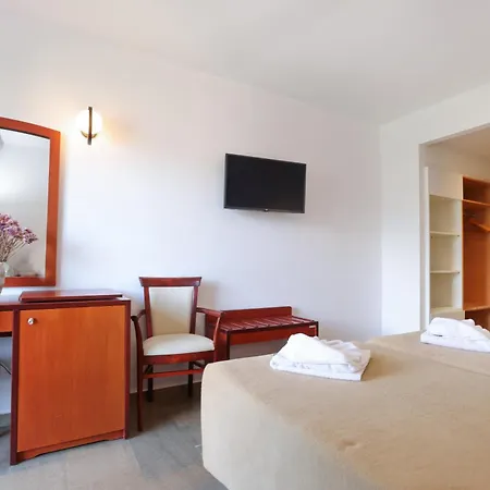 Three Stars Beach Hotel-2