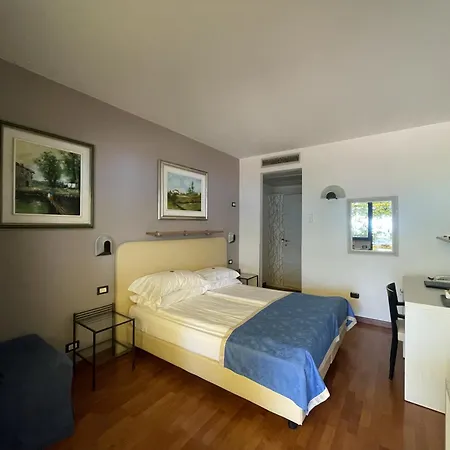 Hotel Villa Carlotta-2