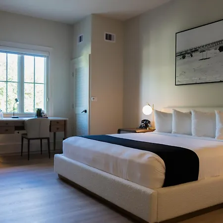 White House Hotel-2