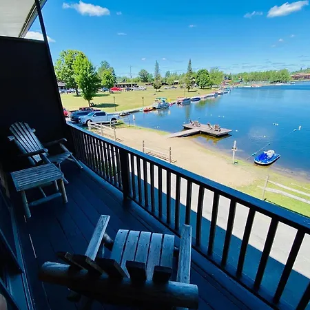 Pine Knoll Hotel Lakeside Lodge & Cabin-3