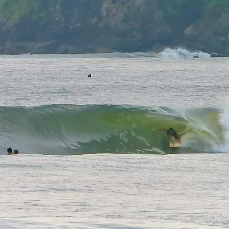 Medewi Secret Surfcamp-2