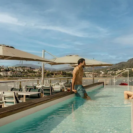 Lasala Plaza Hotel - Adults Only-3