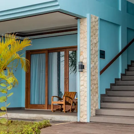 Blue Harbor Beachfront Villas & Resto-2