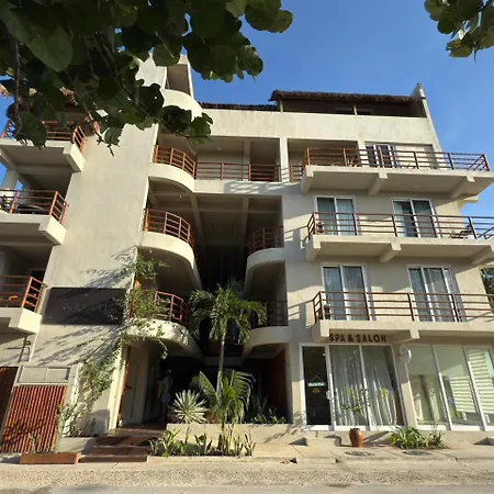 Noah Beach Hotel & Suites-2