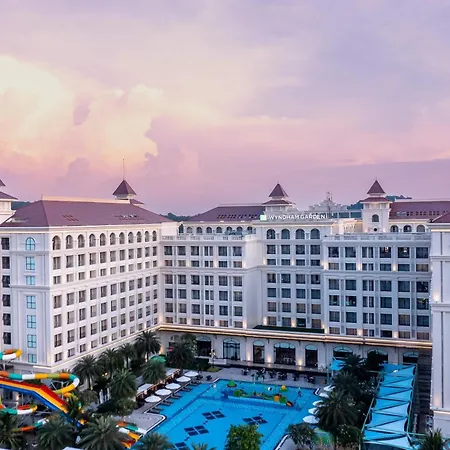 Wyndham Garden Grandworld Phu Quoc-2
