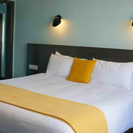 Marine Hotel Ballycastle-2