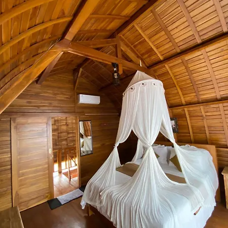 Suwehan Beach Cliff House With Hammock-2