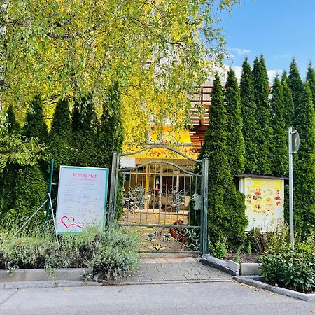Loving Hut Pension & Vegan Restaurant-3