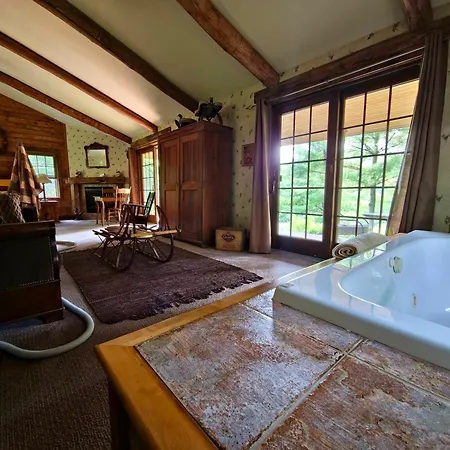 Chanticleer Cabins-3