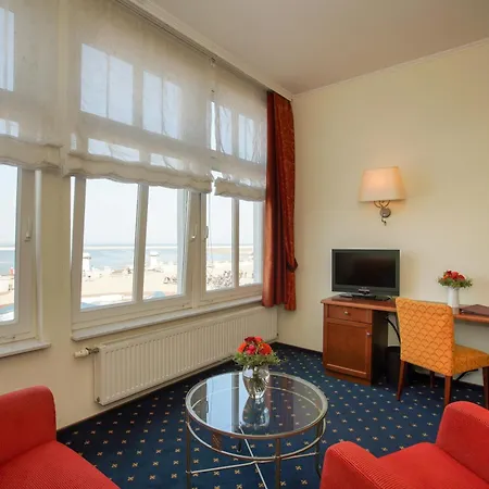 Strandhotel Vierjahreszeiten-2