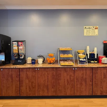 Days Inn By Wyndham San Diego-East/El Cajon-3