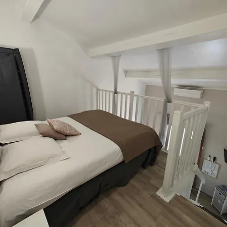 Auberge Des Pins-2