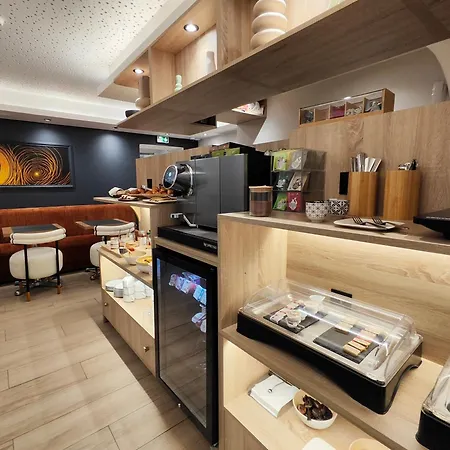 55 Hotel Montparnasse-3