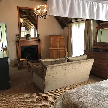 Hunter'S Country House-2