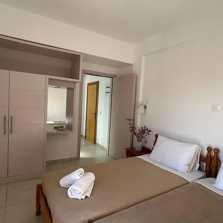 Three Stars Beach Hotel-3