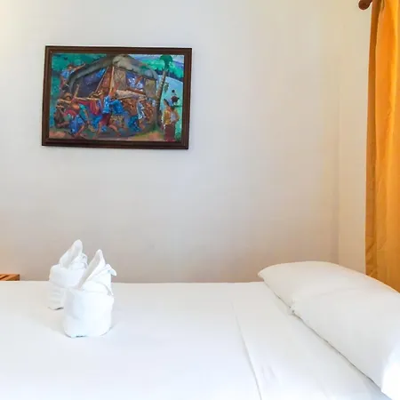 Island Inn-3
