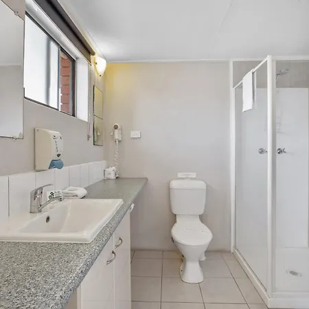Sarina Beach Motel-3