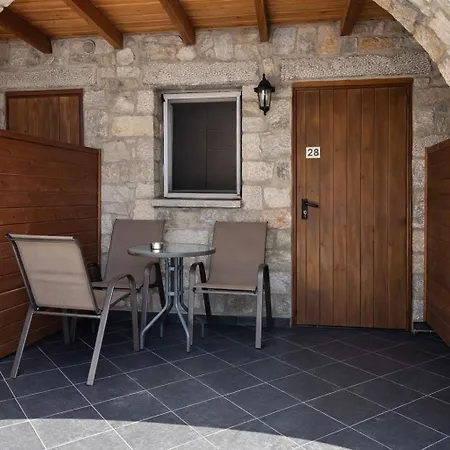 Lalloudes Hotel Mani-3