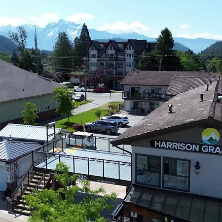 Harrison Grand Motel-3