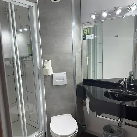 Logis Hotel Lons-Le-Saunier - Restaurant Le Grill-3