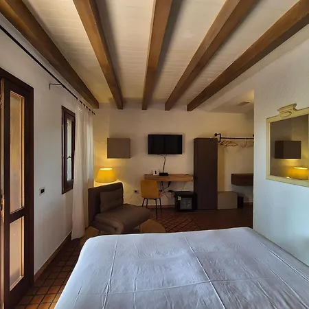 Is Benas Country Lodge-2