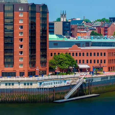 Saint John Harbourfront Hotel-2