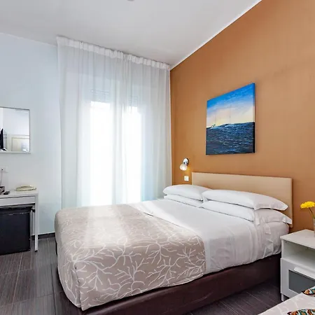 Momo Seaview Hotel-3