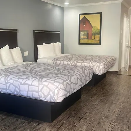Laguna Inn And Suites-2