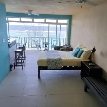 Moxons Beach Club-3