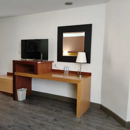 Hotel Mirabel-3