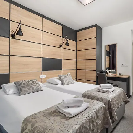 Ville Imperial Vodice-3