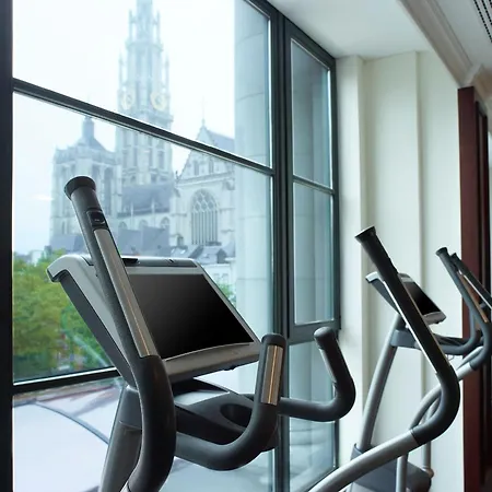 Hilton Antwerp Old Town-3