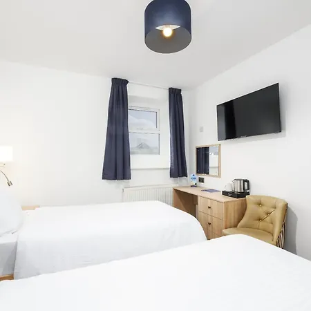 The Sandringham Hotel-3