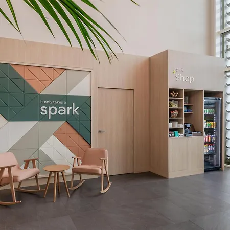 Spark By Hilton Lyon Eurexpo-3