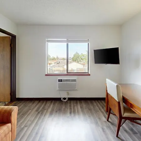Oscoda Lakeside Hotel-2