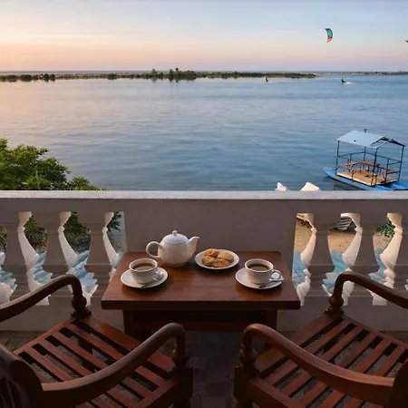 Dinuda Lagoon Hotel-2