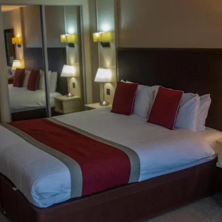 Holly Tree Hotel, Swimming Pool & Hot Tub-2