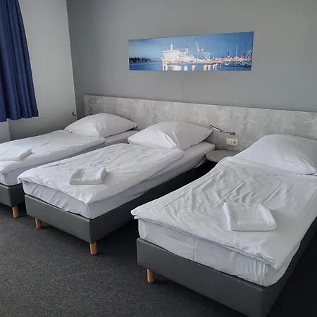 Hotel&Gästehaus Rostock Lütten Klein-3