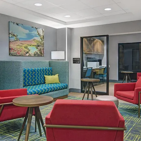 Hampton Inn Westfield-3