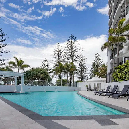 Mantra Coolangatta Beach-2