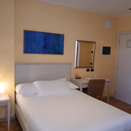 Hotel Chiaraluna-2