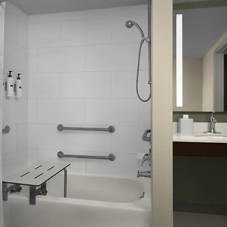 Hilton Garden Inn Westbury-2