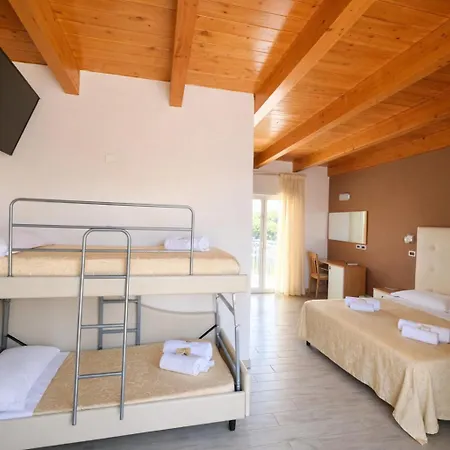 Hotel Favorita Easy Stay B&B-2
