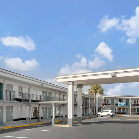 Rodeway Inn Orange Park - Jacksonville Near Naval Air Station-3