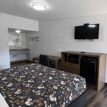 American Inn & Suites-2