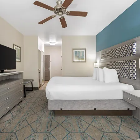 Best Western Plus Wasco Inn & Suites-2