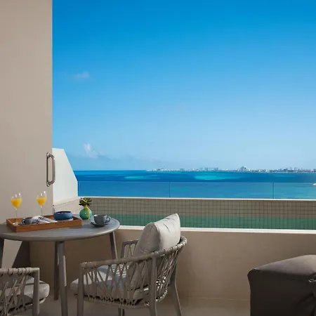 Dreams Vista Cancun Golf & Spa Resort-2